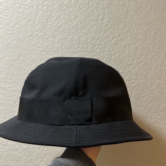 GUCCI black bucket hat - Picture 6 of 7